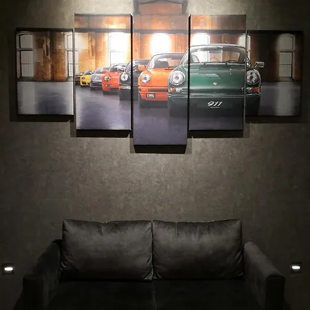 Scuderia 4*